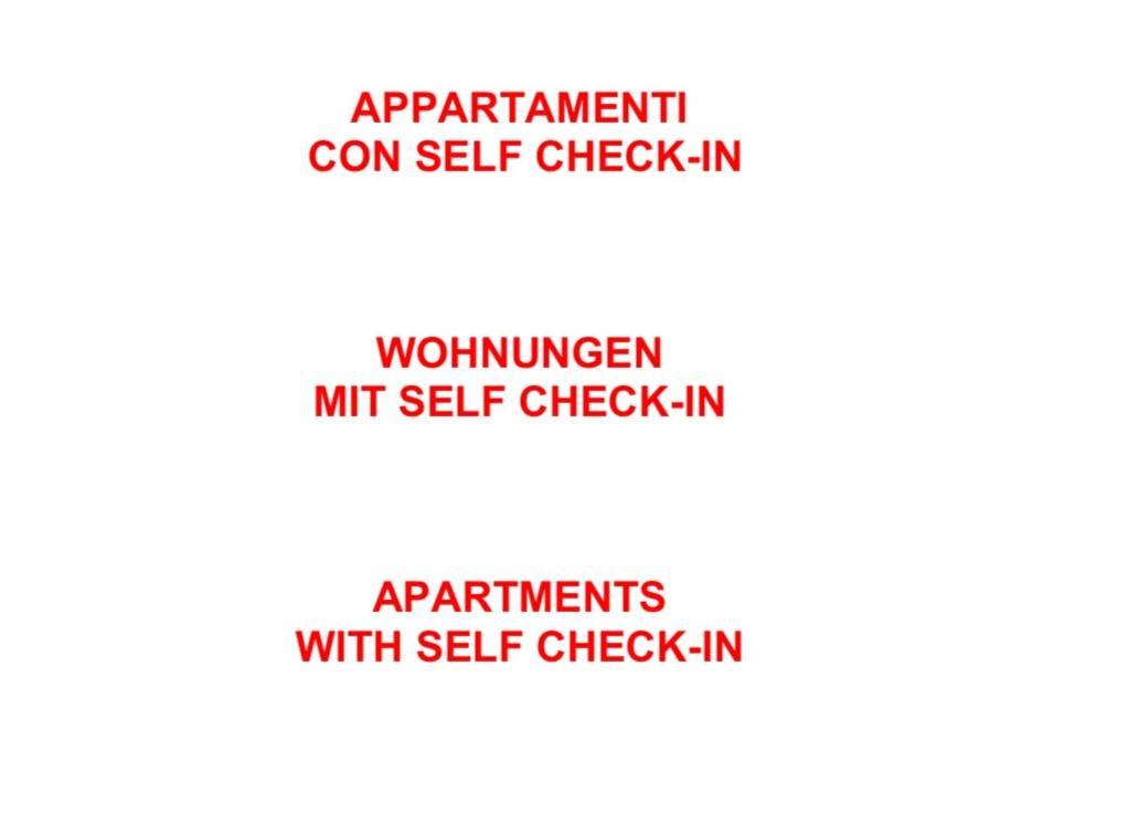 Appartamenti Bertazzi, Cavagnago - Self Check-In Luaran gambar